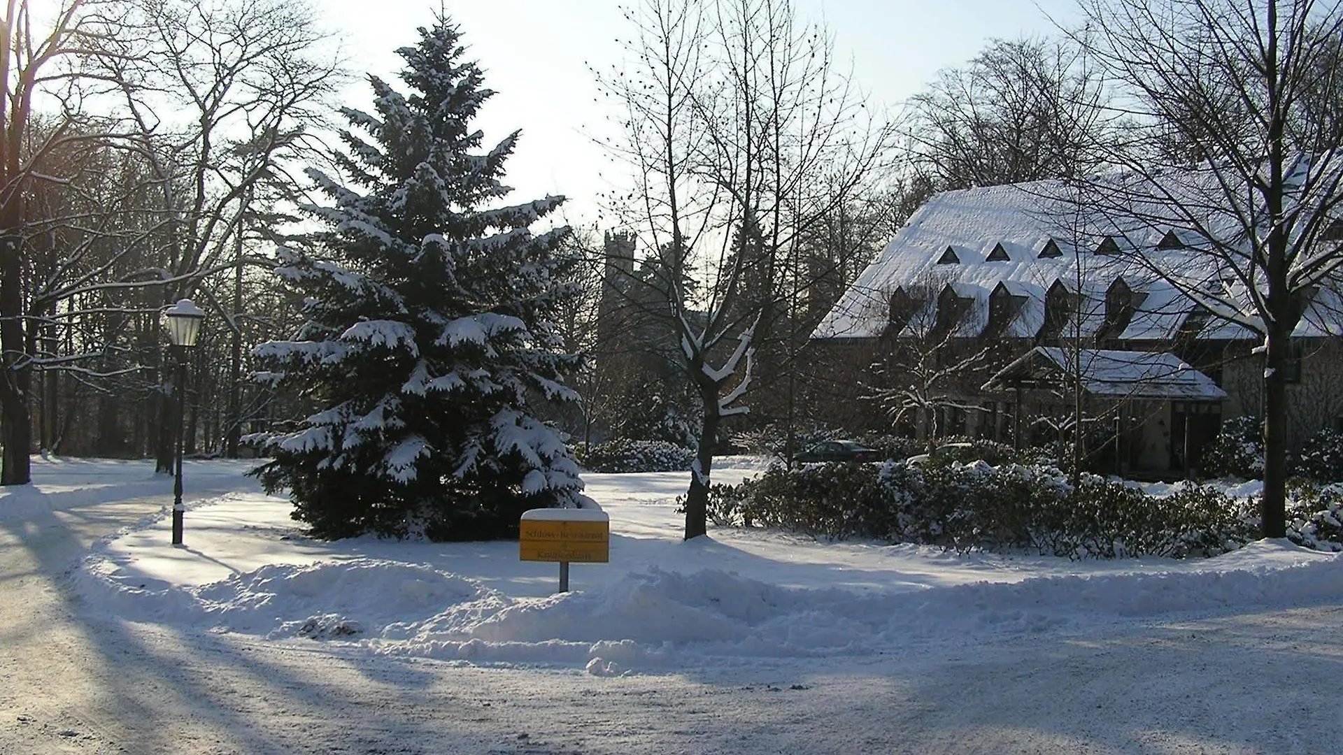 Hotel Schloss Eckberg Dresden 4*,