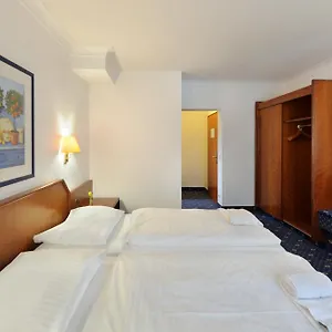 Ambassador Parkhotel 3* Monachium