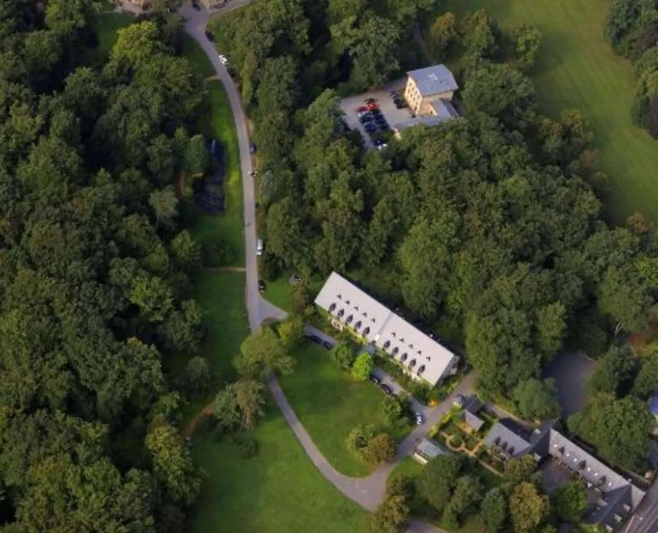 Hotel Schloss Eckberg Dresden 4*,