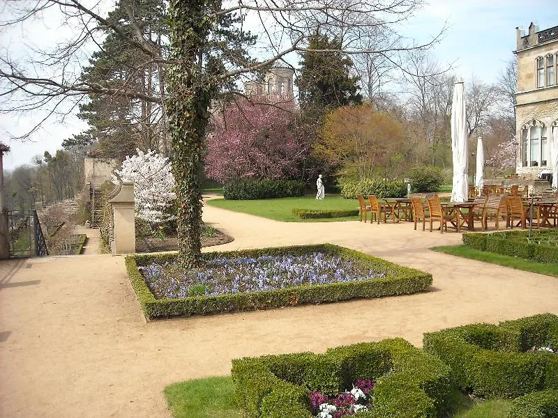 Hotel Schloss Eckberg Dresden 4*,